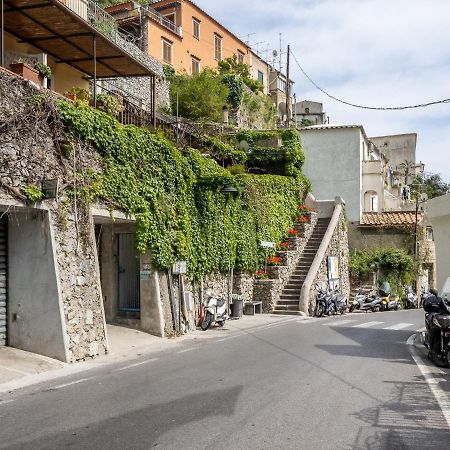 Santoro Suite - De Vivo Realty Sorrento بوسيتانو المظهر الخارجي الصورة